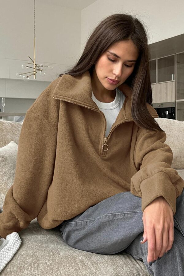 Beige Fleece Knit Pullover - Image 10